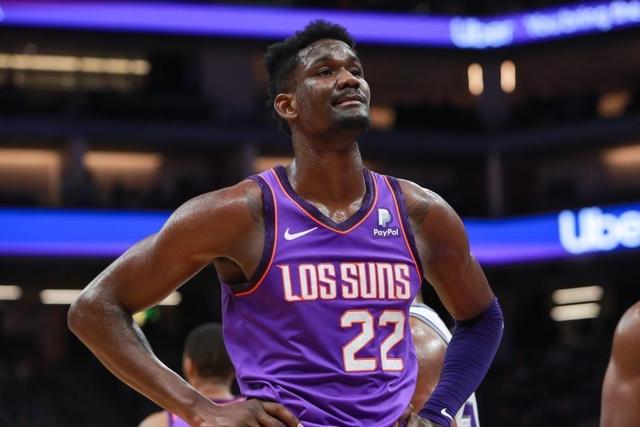 王哲林35+16上海胜同曦 贺希宁31分深圳胜北控